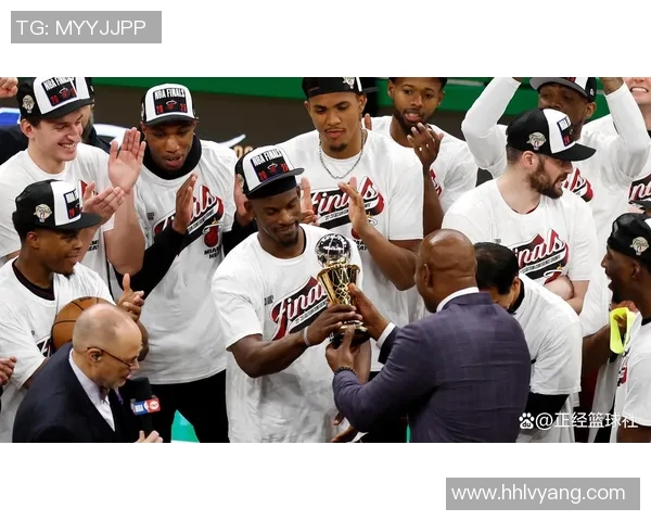 吉米巴特勒带领热火队再创辉煌展现领袖风范与不屈精神